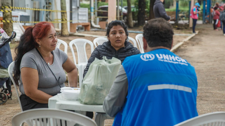 Celebração do Dia Mundial do Refugiado 2024 no bairro Sarandi, em Porto Alegre.